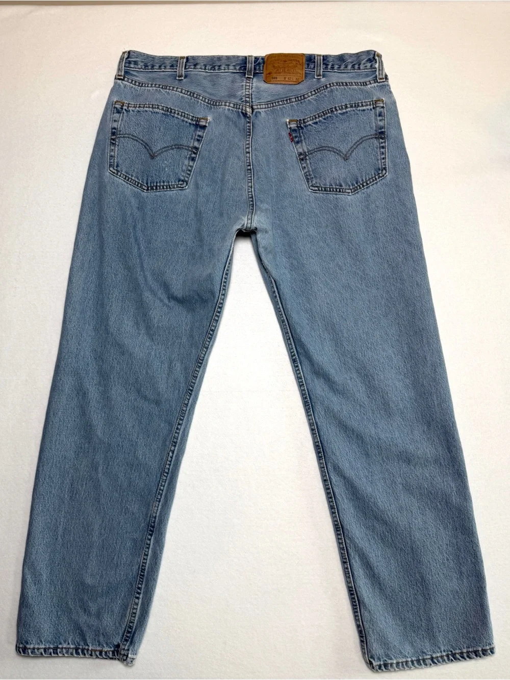 1995 Levi's 501 Straight Button Fly Med Wash Actual Size 39 X 30 READ DESCRIP